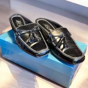 Life Stride Black Tassel Loafers with Kitten Heels